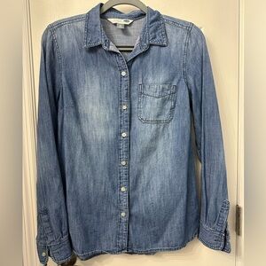 Women’s Old Navy denim shirt size M Tall